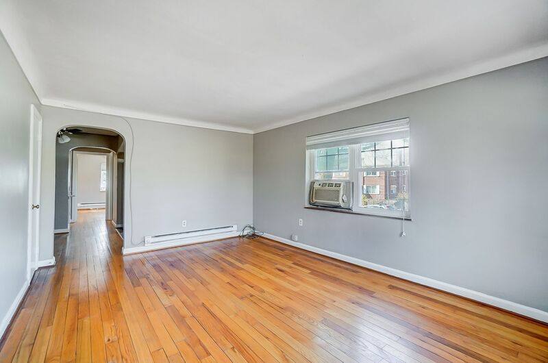 Apartment for rent at 2769 Losantiville Ave #2, Cincinnati, OH 45213