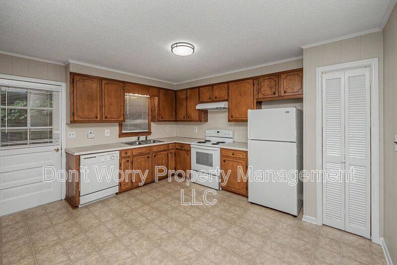 Apartment for rent at 137 Crest Circle #B, Lexington, NC 27295