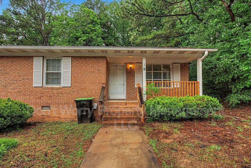 Apartment for rent at 137 Crest Circle #B, Lexington, NC 27295