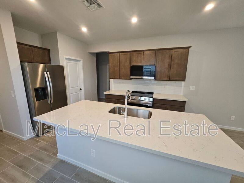 House for rent at 33723 N Blackwell Dr, San Tan Valley, AZ 85143