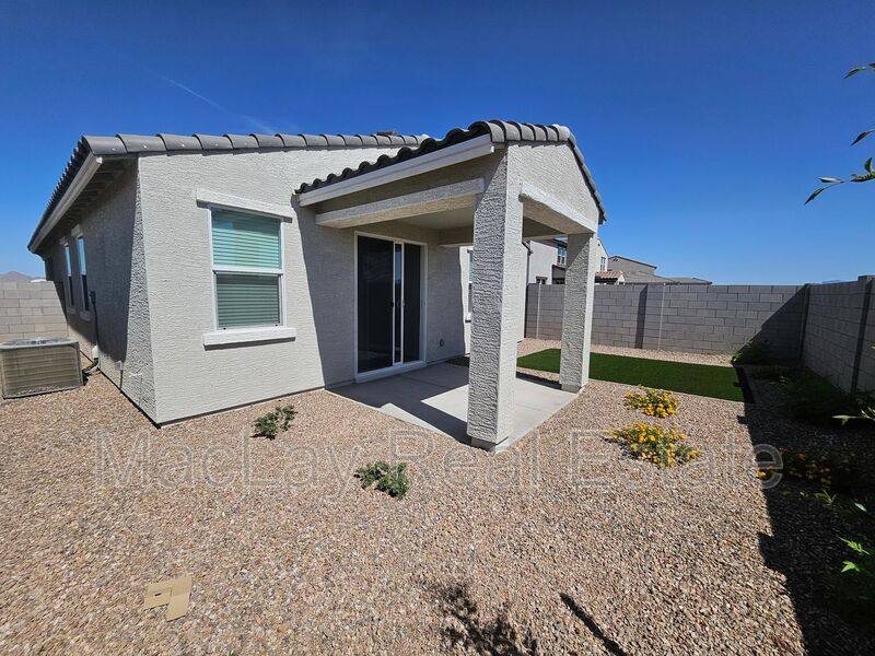 House for rent at 33723 N Blackwell Dr, San Tan Valley, AZ 85143