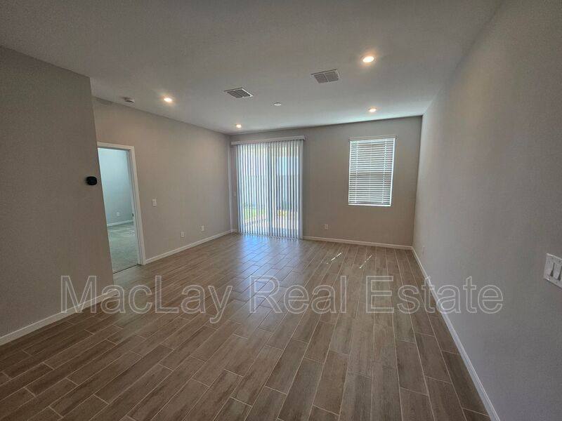 House for rent at 33723 N Blackwell Dr, San Tan Valley, AZ 85143