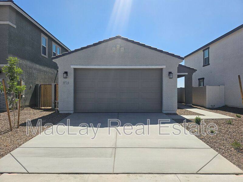 House for rent at 33723 N Blackwell Dr, San Tan Valley, AZ 85143
