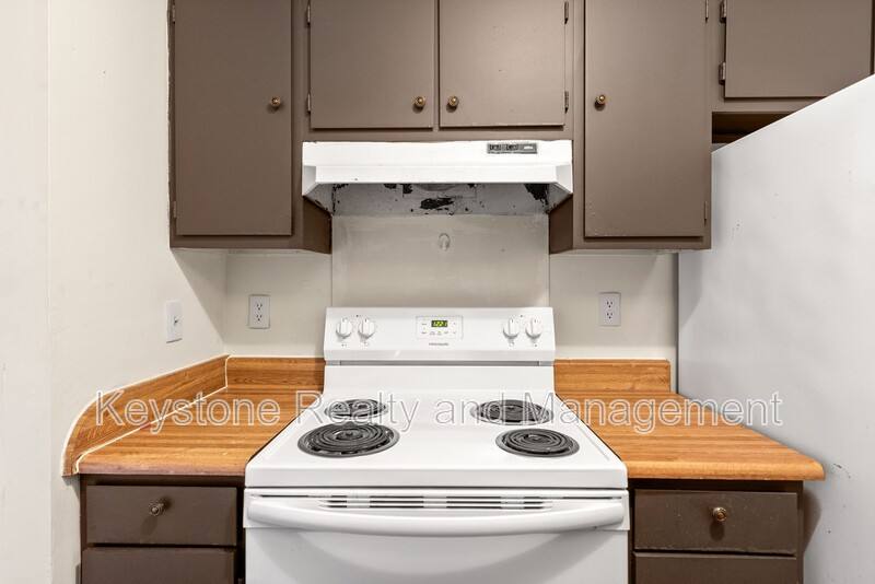 Apartment for rent at 225 Clara Dr #4H, Pembroke, KY 42266