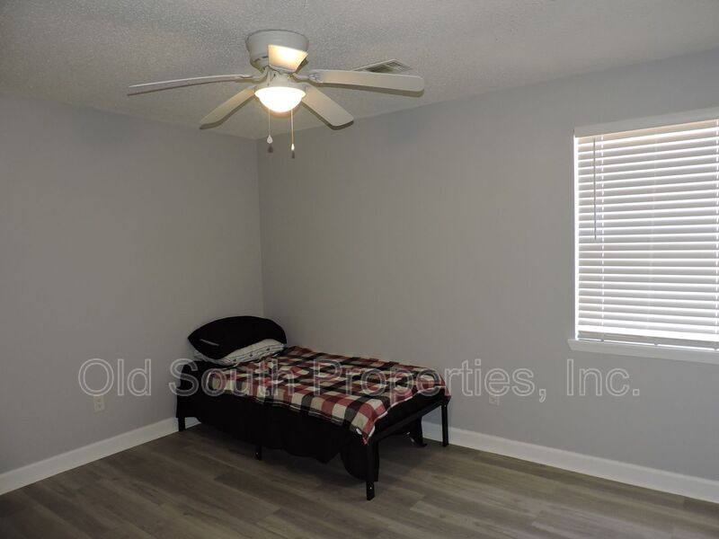 House for rent at 346 Quigley Rd, Pensacola, FL 32506