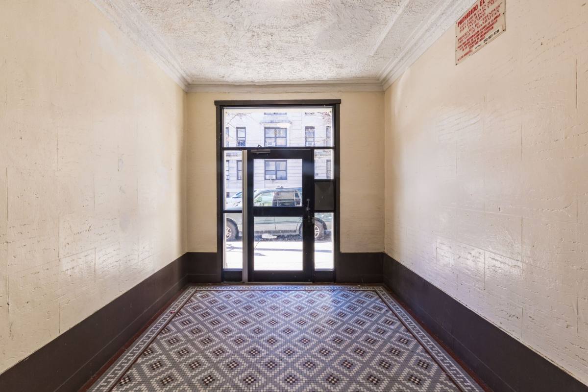 Apartment for rent at 65 Arden St, New York, NY 10040