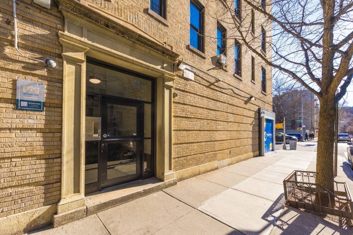 Apartment for rent at 65 Arden St, New York, NY 10040