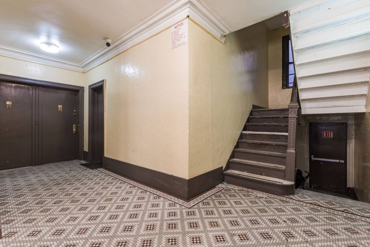 Apartment for rent at 65 Arden St, New York, NY 10040