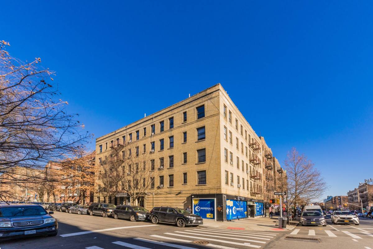 Apartment for rent at 65 Arden St, New York, NY 10040