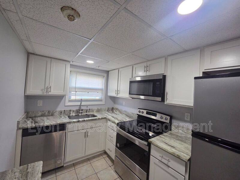 Apartment for rent at 250 Sayles Ave #1, Pawtucket, RI 02860