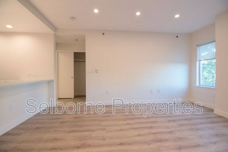 Apartment for rent at 1401 Jackson St #305, Oakland, CA 94612