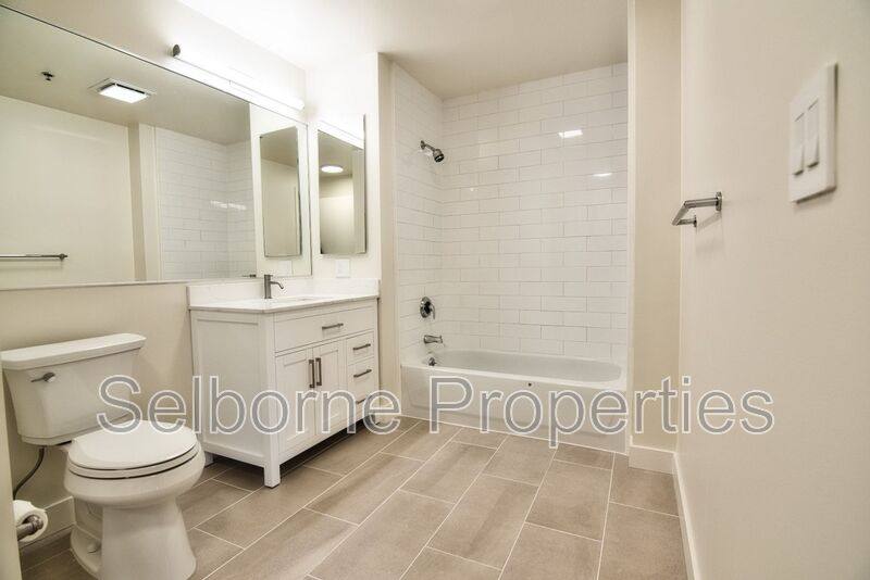 Apartment for rent at 1401 Jackson St #305, Oakland, CA 94612