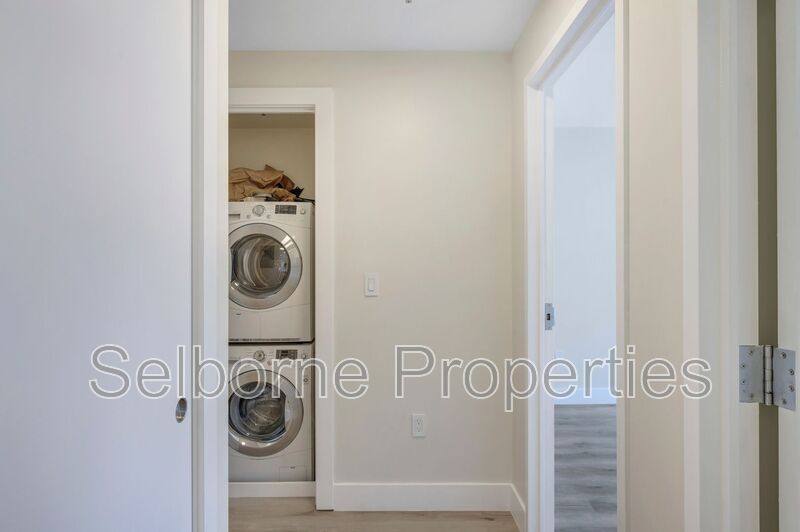 Apartment for rent at 1401 Jackson St #502, Oakland, CA 94612