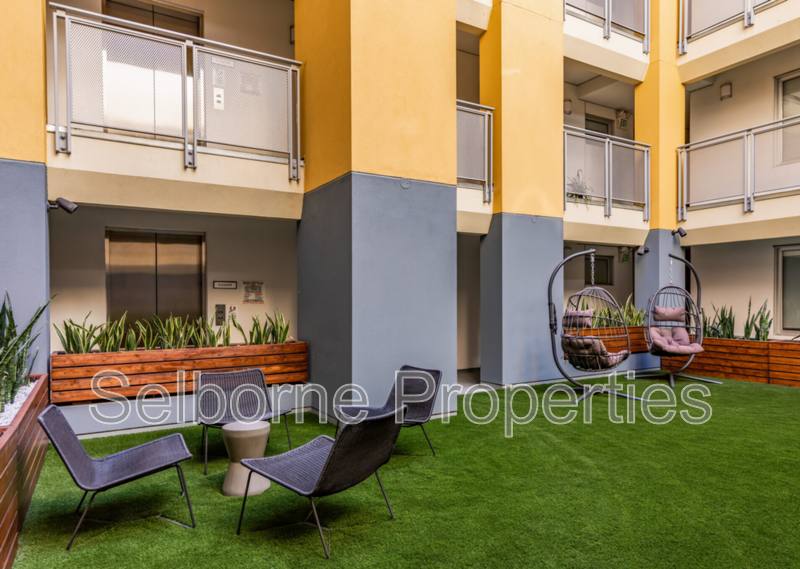 Apartment for rent at 1401 Jackson St #502, Oakland, CA 94612