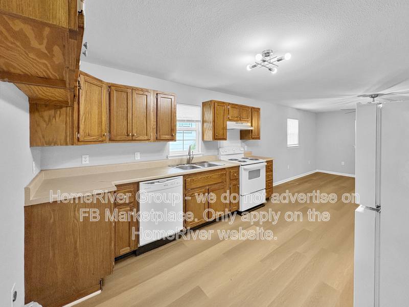 House for rent at 817 Henderson Ave, Rossville, GA 30741
