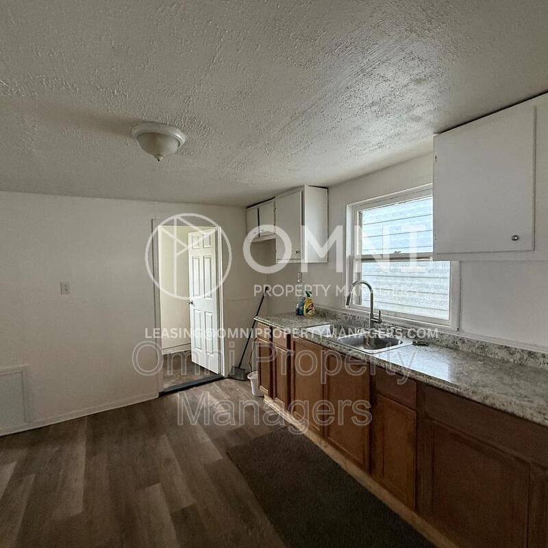 House for rent at 8162 Orchard Ave, Warren, MI 48089
