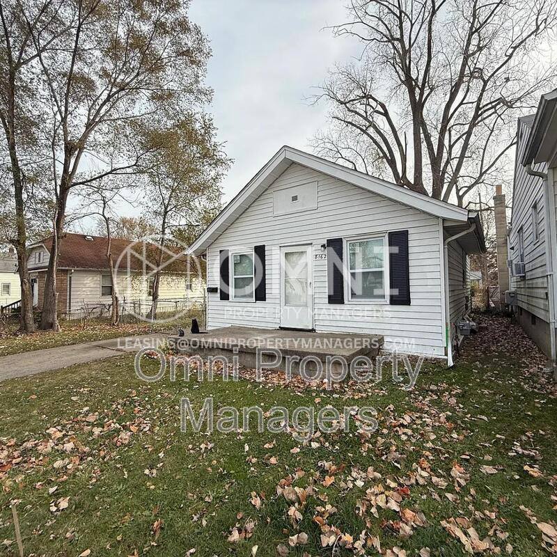 House for rent at 8162 Orchard Ave, Warren, MI 48089