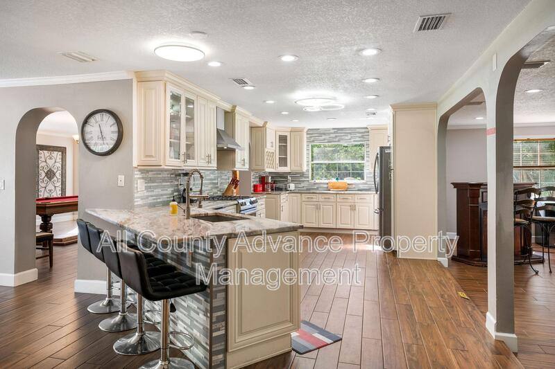 House for rent at 1833 N Keene Rd, Clearwater, FL 33755