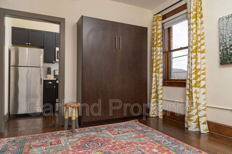Apartment for rent at 829 Salem Ave #4, Roanoke, VA 24016