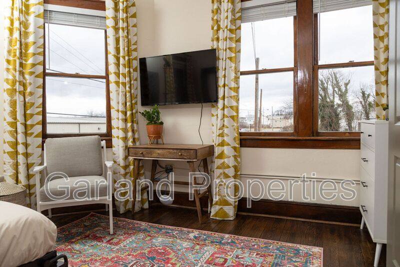 Apartment for rent at 829 Salem Ave #4, Roanoke, VA 24016