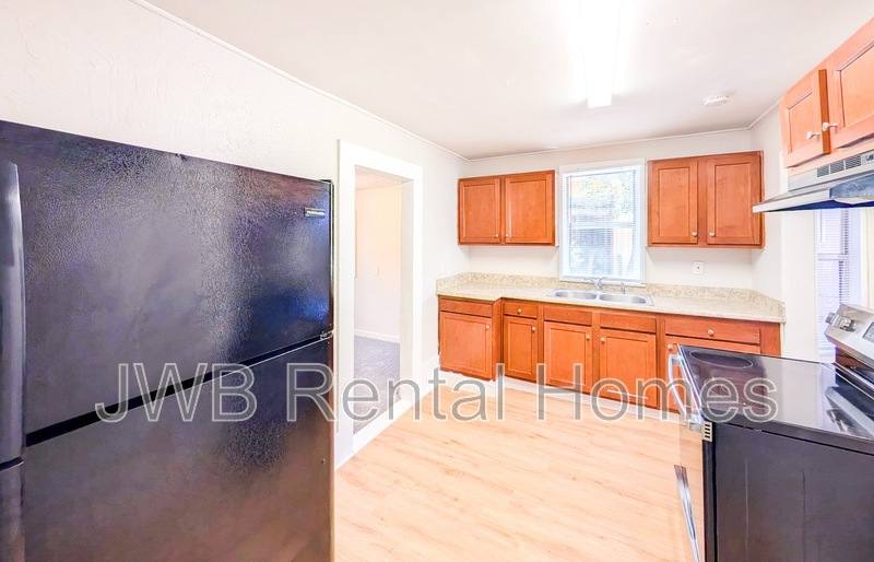 House for rent at 347 23rd St W, Jacksonville, FL 32206