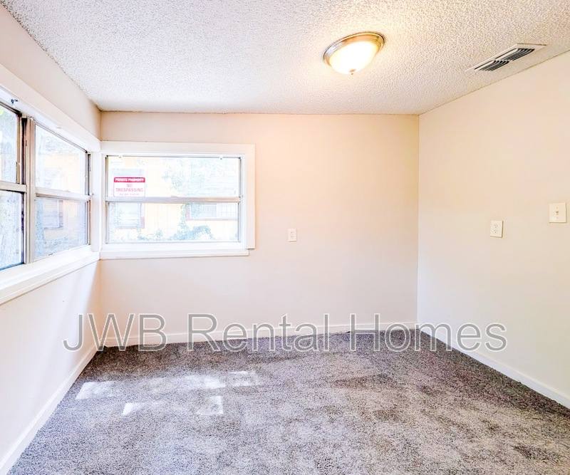 House for rent at 347 23rd St W, Jacksonville, FL 32206