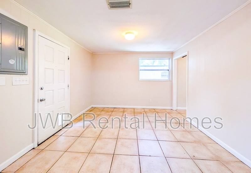 House for rent at 1166 Hamilton St, Jacksonville, FL 32205