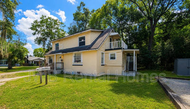Apartment for rent at 3933 Blvd #2, Jacksonville, FL 32206