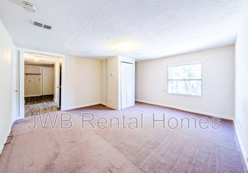 Apartment for rent at 3933 Blvd #2, Jacksonville, FL 32206