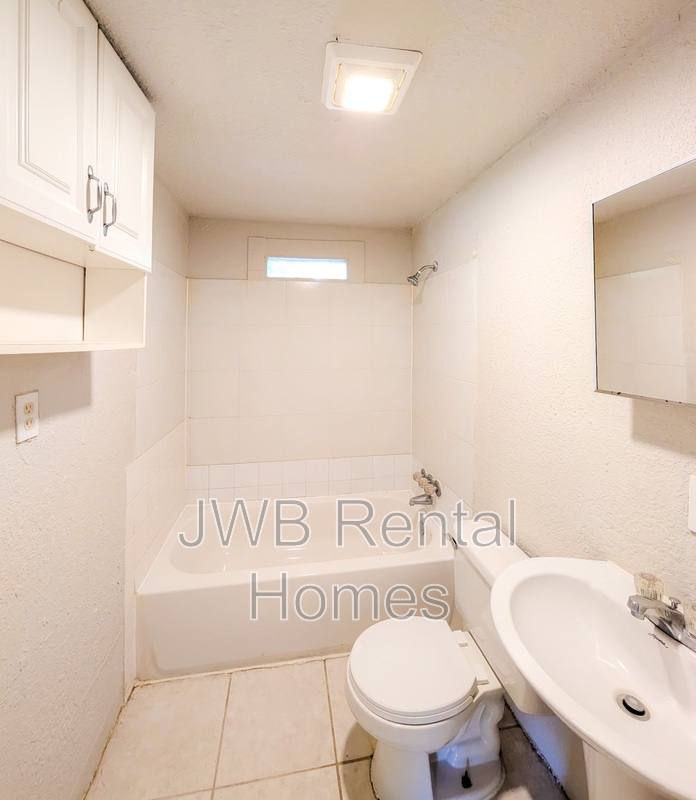 Apartment for rent at 3933 Blvd #2, Jacksonville, FL 32206