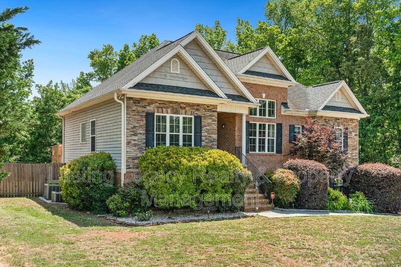 House for rent at 187 Marbrook Dr, Mocksville, NC 27028