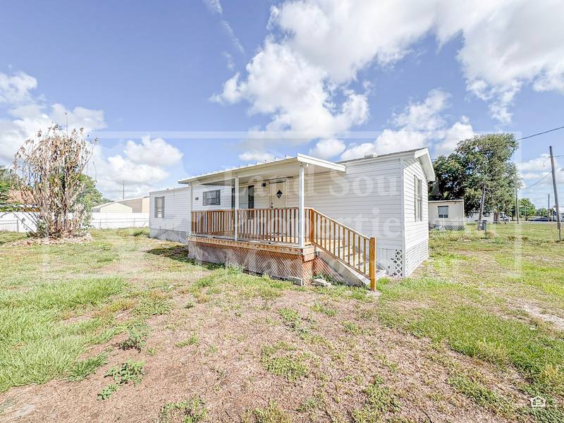 House for rent at 1155 Meadow Lawn St, Fort Meade, FL 33841