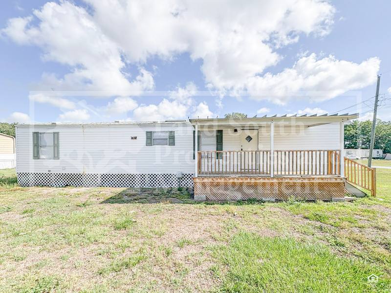 House for rent at 1155 Meadow Lawn St, Fort Meade, FL 33841