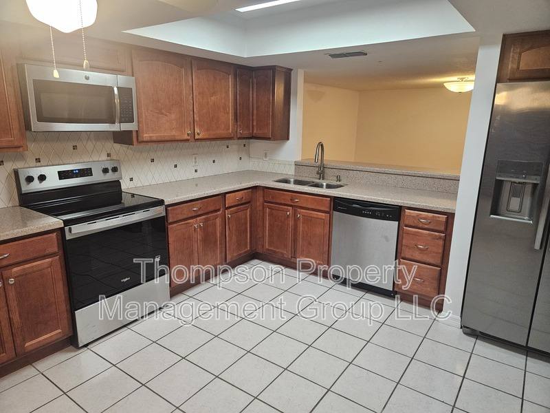 Townhouse for rent at 4723 Puritan Circle, Tampa, FL 33617