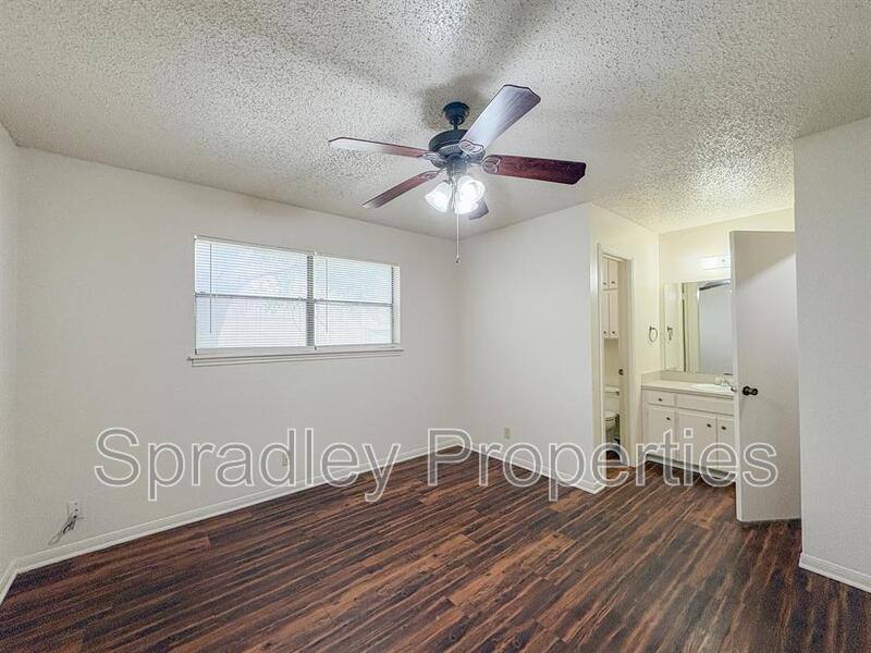 Apartment for rent at 2405A Patrick Henry St, Temple, TX 76504
