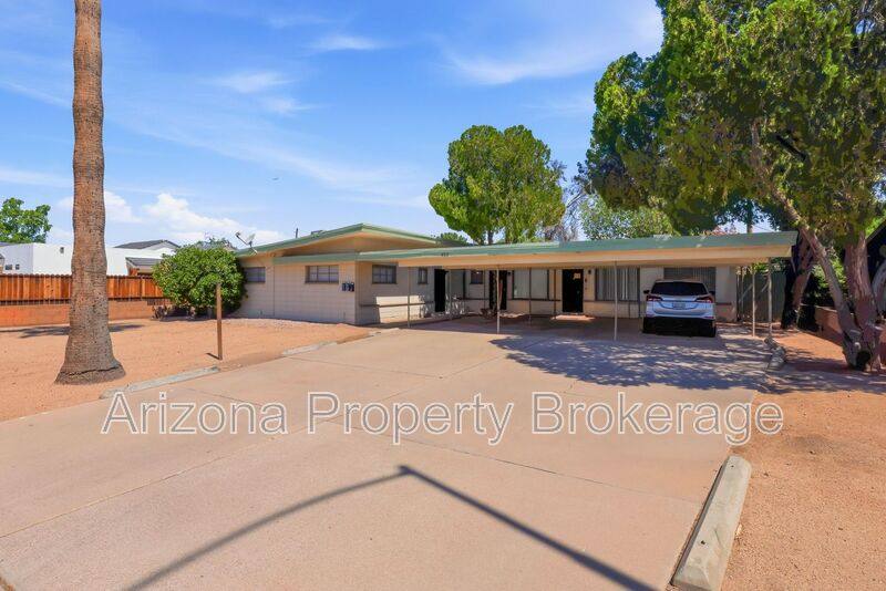 Apartment for rent at 450 W 6th St #A, Mesa, AZ 85201