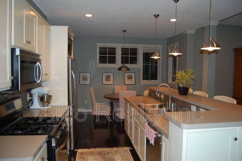 Apartment for rent at 15822 Drawstone Trail, Saint Paul, MN 55124