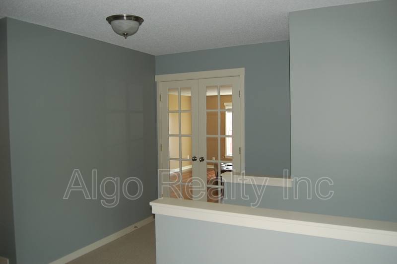 Apartment for rent at 15822 Drawstone Trail, Saint Paul, MN 55124