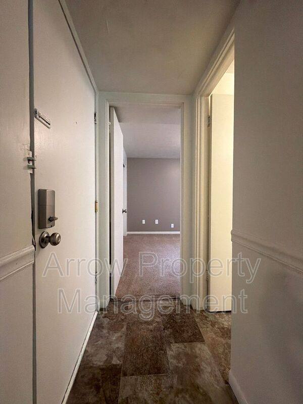 Apartment for rent at 1438 S 20th St, Lincoln, NE 68502