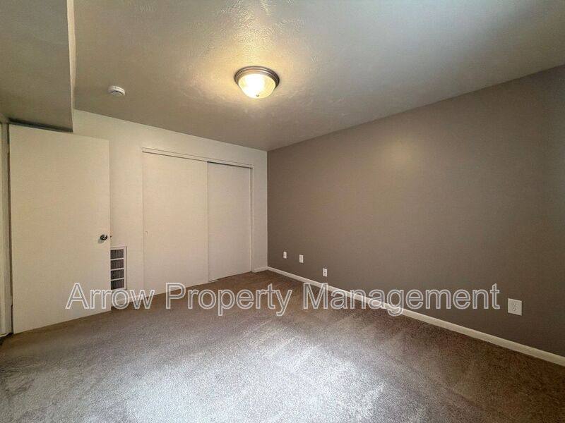 Apartment for rent at 1438 S 20th St, Lincoln, NE 68502