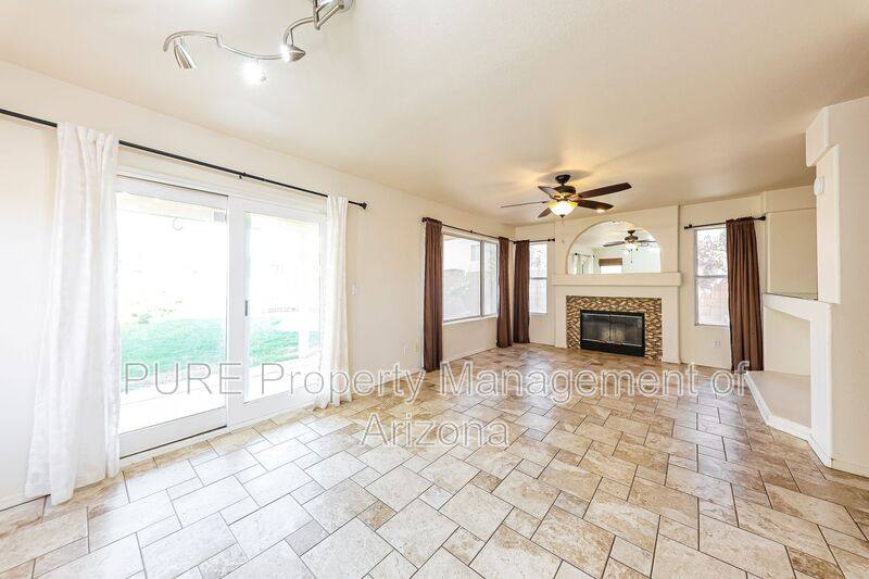 House for rent at 17416 N 13th St, Phoenix, AZ 85022