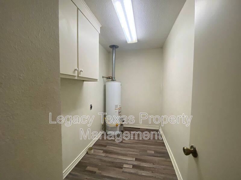 House for rent at 108 Pine St, Keene, TX 76059