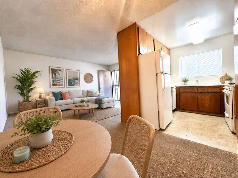 Apartment for rent at 1127 Reed Ave #2, San Diego, CA 92109