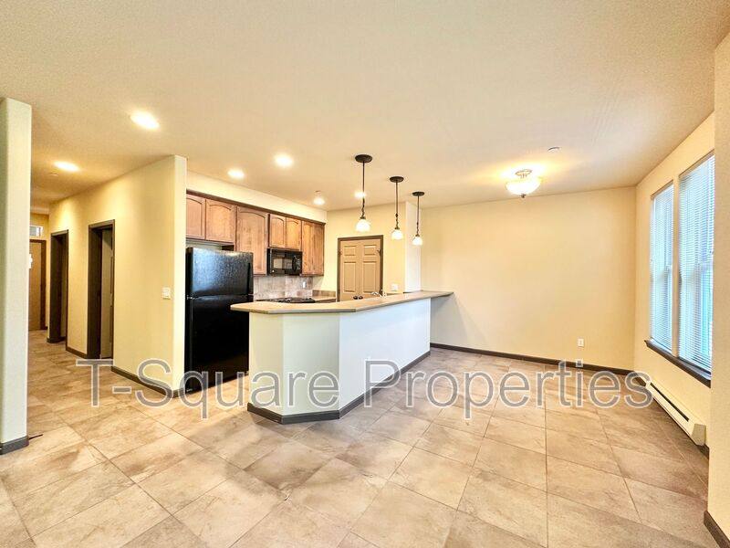 House for rent at 9505 NE 180th St #102, Bothell, WA 98011