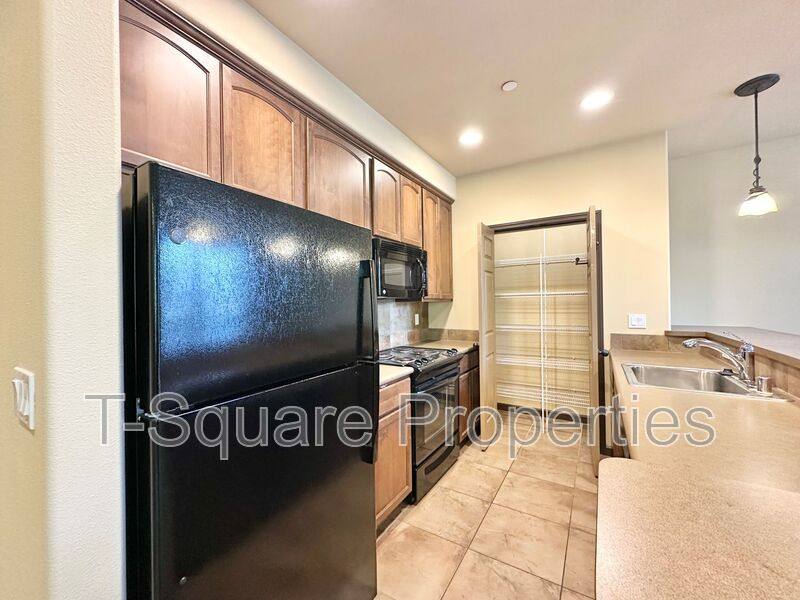 House for rent at 9505 NE 180th St #102, Bothell, WA 98011