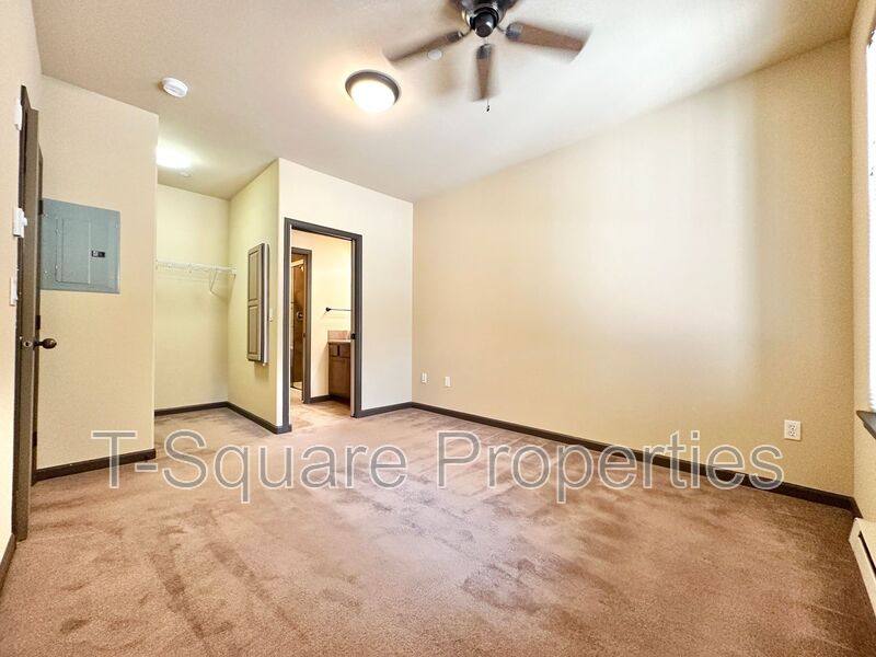 House for rent at 9505 NE 180th St #102, Bothell, WA 98011