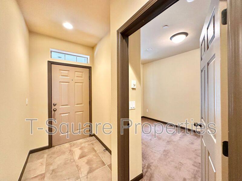 House for rent at 9505 NE 180th St #102, Bothell, WA 98011