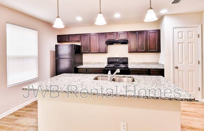 House for rent at 8148 Metto Rd, Jacksonville, FL 32244