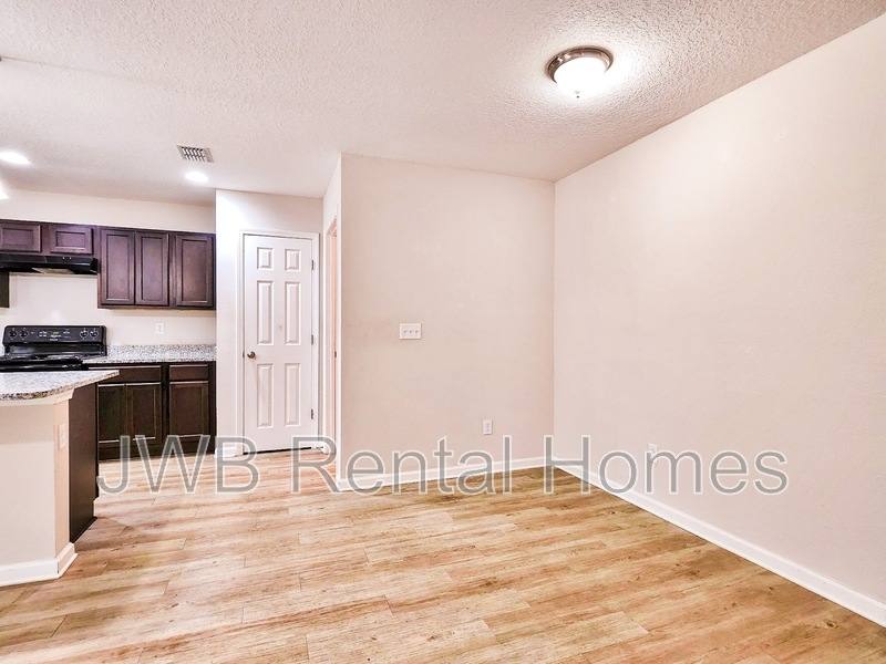 House for rent at 8148 Metto Rd, Jacksonville, FL 32244