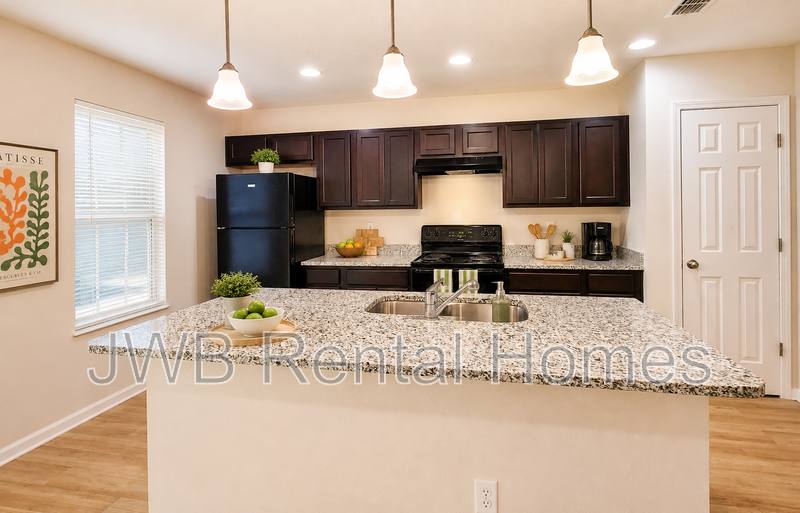 House for rent at 8148 Metto Rd, Jacksonville, FL 32244